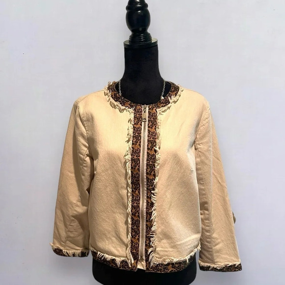 Live a little‎ distressed leopard blazer with zipper - Picture 3 of 9